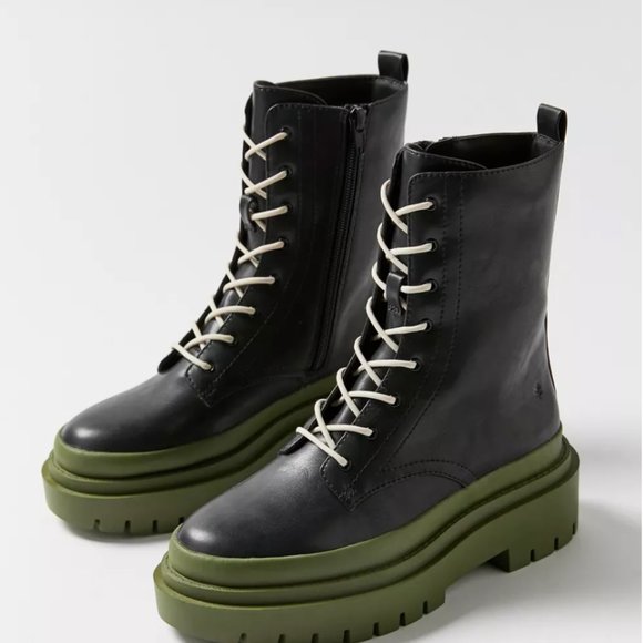 STUNNING! BNIB Cool Planet by Steve Madden Mosss Combat Winter Boots Sz 8 - Picture 2 of 5